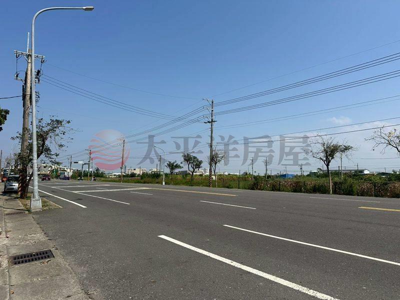 信義一街角窗透天