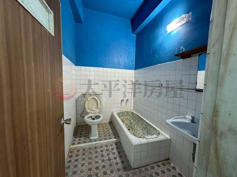 仁愛路上大路邊双店面,台南市佳里區仁愛路