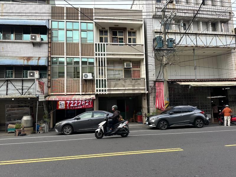 新生路好熱鬧店面