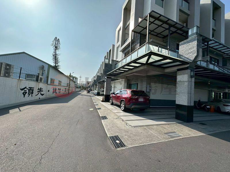 西港百戶造鎮金店面、套房,台南市西港區慶安路