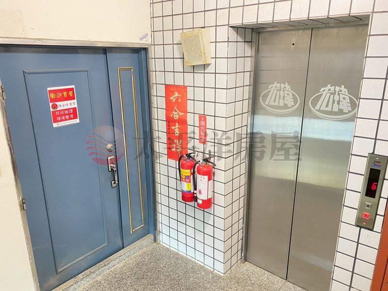 佳里宏瑋大樓大三房+平車,台南市佳里區安西路