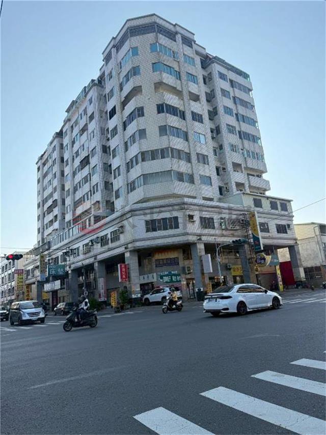 佳里宏瑋大樓大三房+平車,台南市佳里區安西路