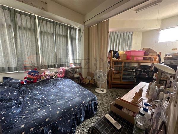 佳南路上㊣三角窗店住,台南市佳里區佳南路