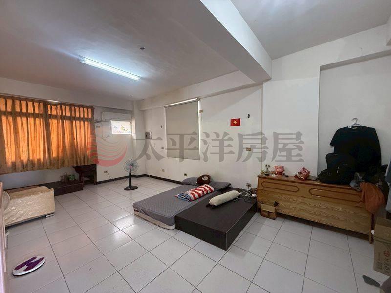 佳里佳北路角窗透天+大空地(有花園),台南市佳里區佳北路