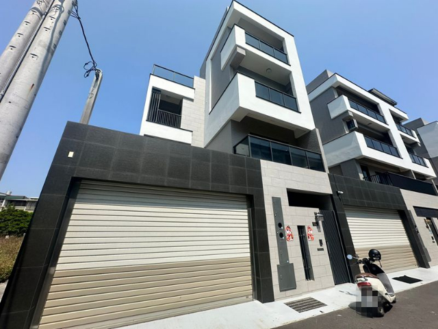 佳里輕屋齡邊間透天,台南市佳里區成功路