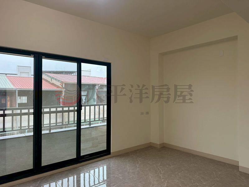 佳里全新電梯双車別墅,台南市佳里區自由街