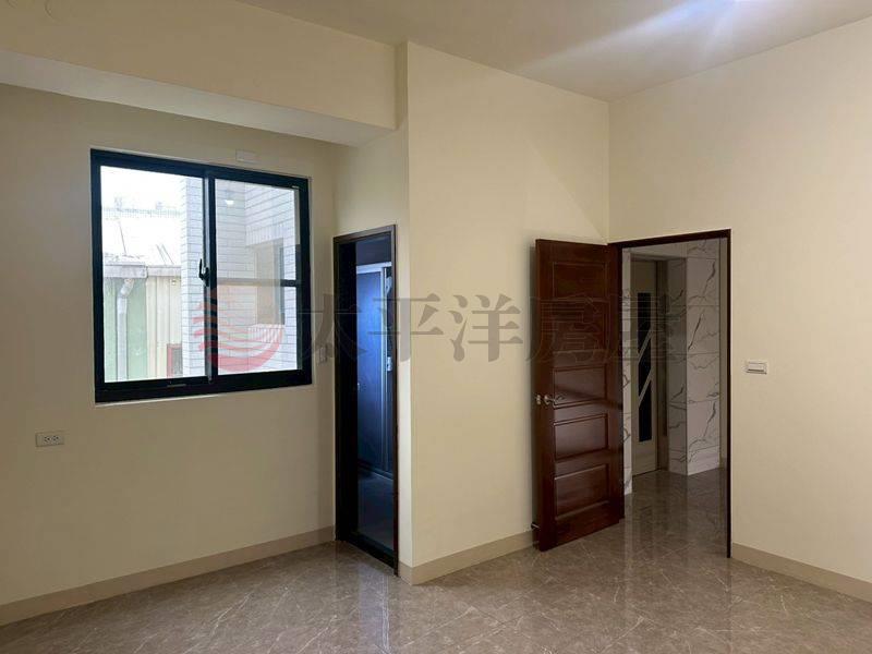 佳里全新電梯双車別墅,台南市佳里區自由街