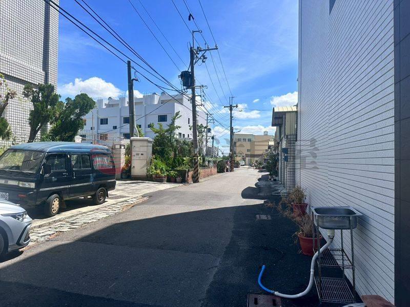 佳里塭子內全新雙車透天1,台南市佳里區