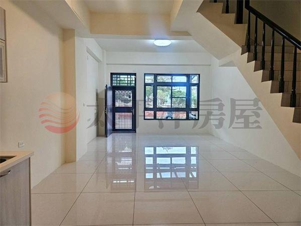 苓和國小旁的6年透天,台南市將軍區忠寮