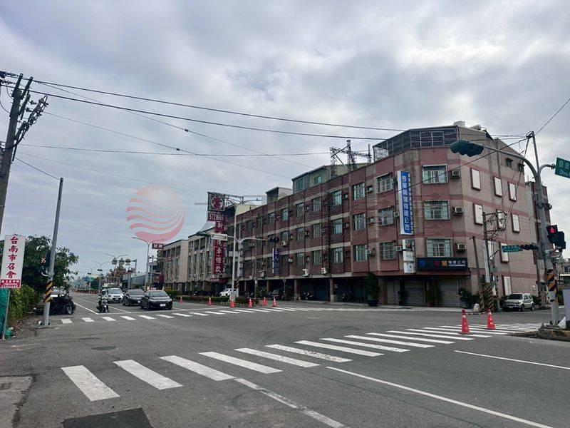 麻豆市區自建大地坪別墅,台南市麻豆區自由路