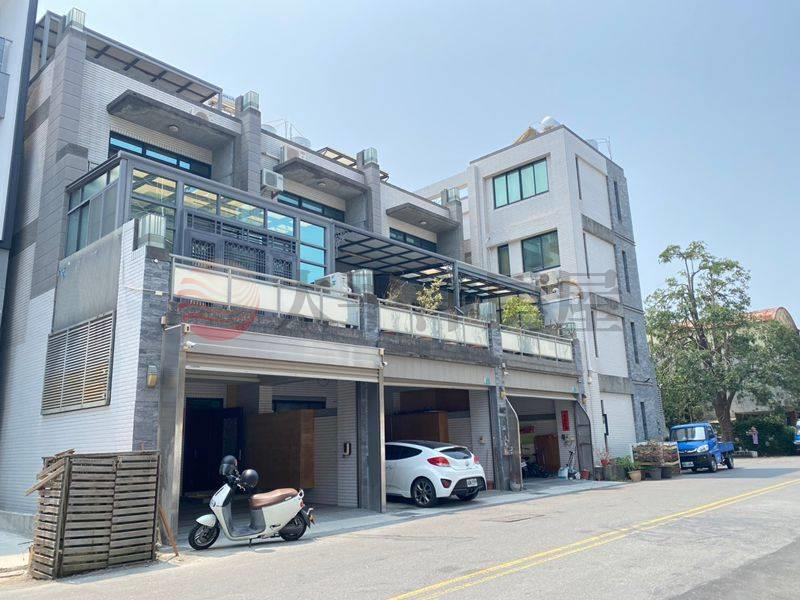 仁愛國小旁精裝車墅,台南市佳里區祥和五街