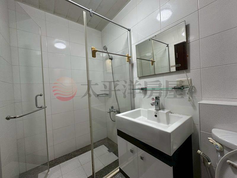 仁愛國小旁精裝車墅,台南市佳里區祥和五街