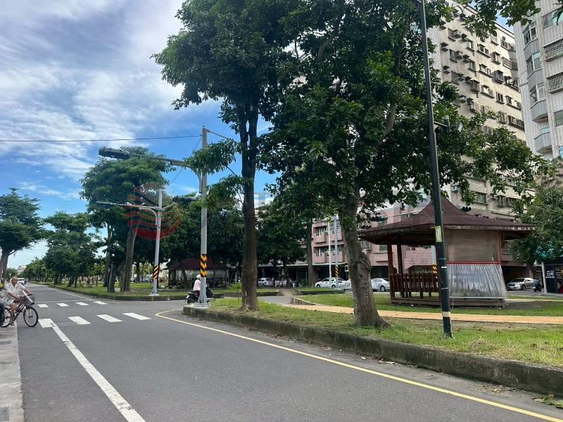 佳里公園大道旁透天,台南市佳里區公園路