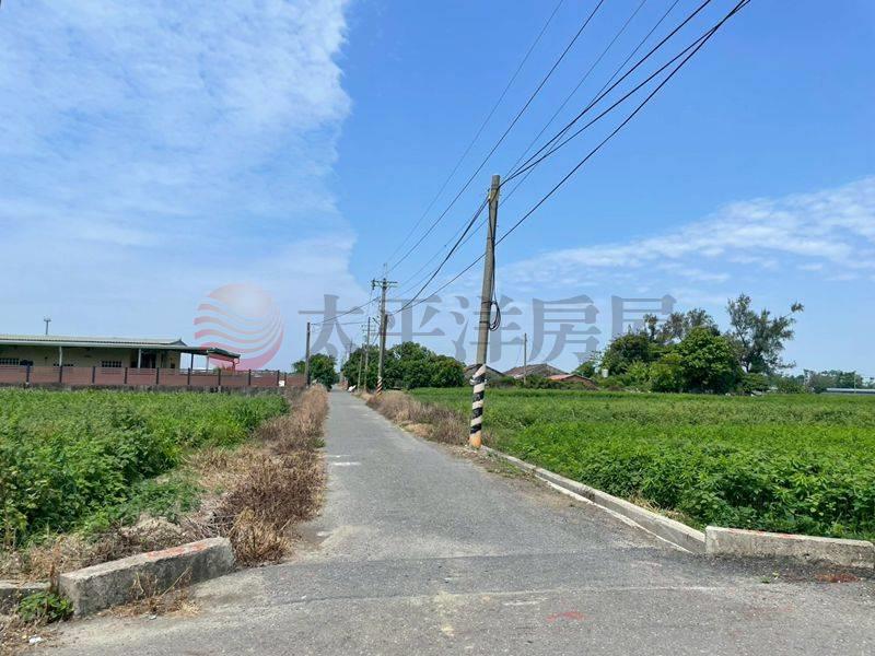 西港大竹林村莊旁農地,台南市西港區劉厝段